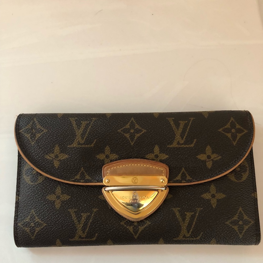 💯% Authentic Louis Vuitton Teri-Fold Wallet